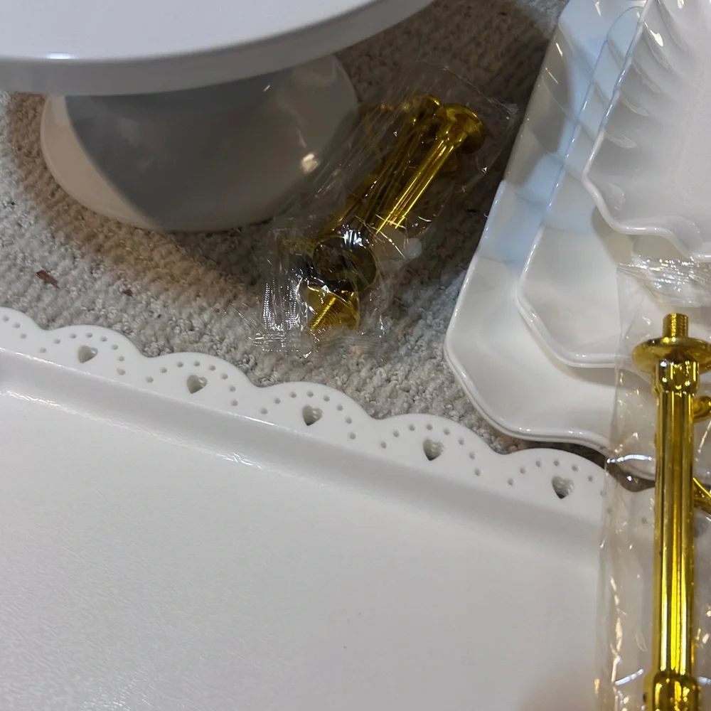 Elegant White Serving Platter Set - Picture 8 of 8